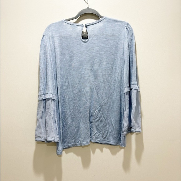 SUNDANCE • Women’s Light Blue Ruffle Bell Sleeve Viscose Top Long Sleeve Sz M - Picture 2 of 7